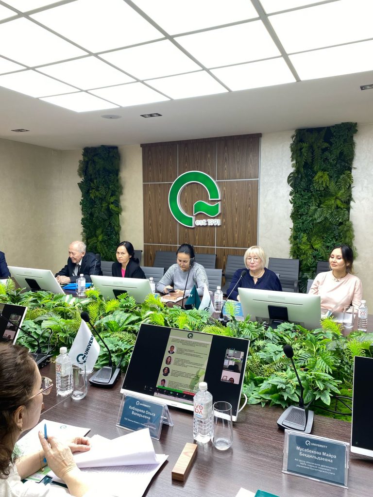 2025 жылғы 21 ақпанда «Q UNIVERSITY» университетінің «Бизнес және басқару» Академиялық комитетінде «Кәсіби білім беруде бизнес пен университеттердің өзара әрекеттестігі: жаңа трендтер» тақырыбында кеңейтілген дөңгелек үстел отырысы өтті.