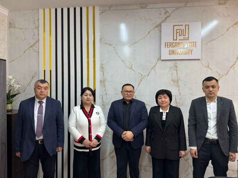 Ғылым және ынтымақтастық департаментінің директоры А.Д.Кариев Ферғана мемлекеттік университетінде кездесулер өткізді