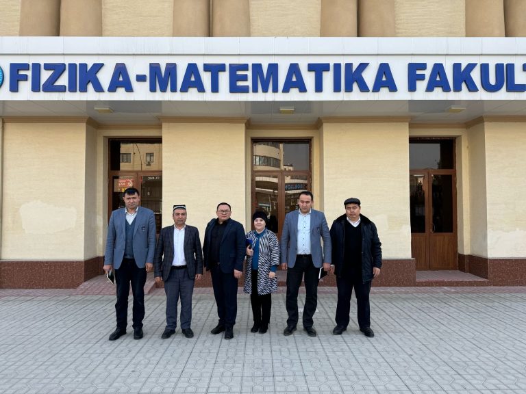 Ғылым және ынтымақтастық департаментінің директоры А.Д.Кариев Ферғана мемлекеттік университетінде кездесулер өткізді