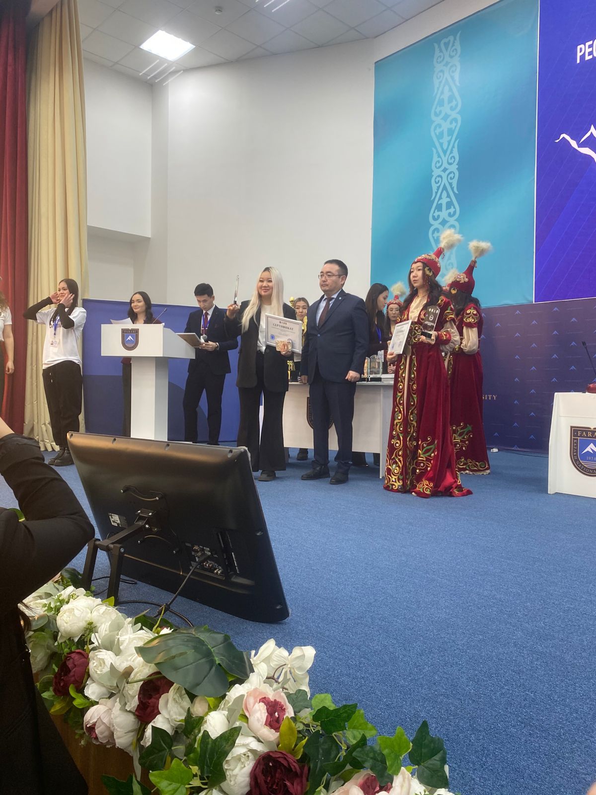 «Заң» академиялық мектебінің басшылығы 1 курс студенттері Әли Әлия, Мұрат Аян, Мирзабаева Шайра, Нұрқасым Ерасылдан құралған «Әділет Альянсы» командасын ғылыми қызметті жүзеге асырудағы табысты бастамаларымен құттықтайды