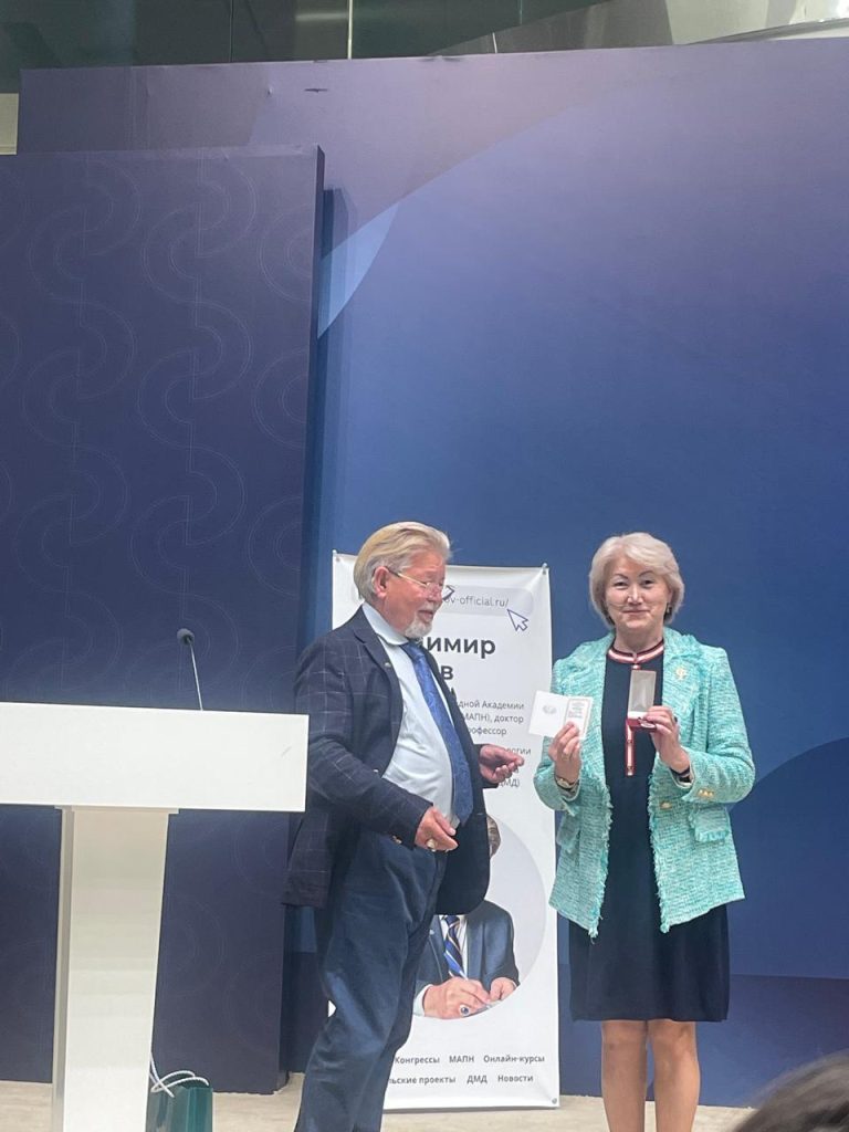 2024 жылғы 13-15 қыркүйекте Оилан университетінің Интегративті психология және психотерапия университетінің ұйымдастыруымен Астана қаласында «ХХІ ғасыр психологиясы» халықаралық конгресі өтті.