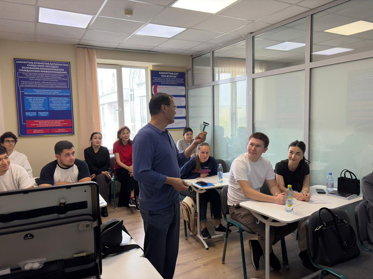 "Құқық" Академиялық мектебінде өткізілген ашық сабақтар