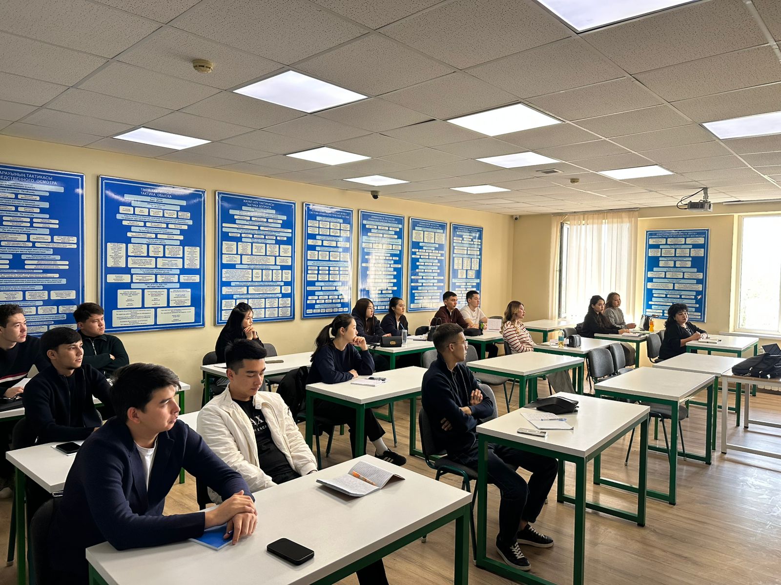 "Құқық" Академиялық мектебінде өткізілген ашық сабақтар