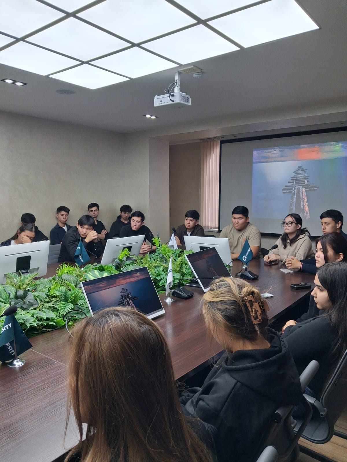 Жұмыс берушілермен кездесу