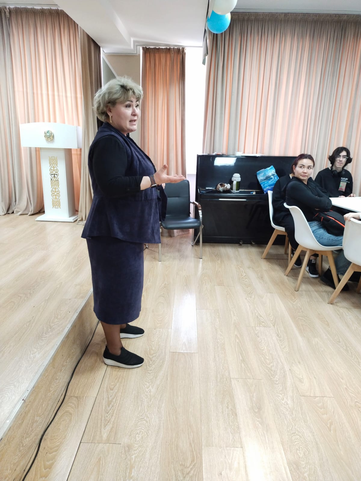 «Психология» білім беру бағдарламасының 3-курс студенттерінің №54 И.В. Панфилов атындағы мамандандырылған мектеп-лицей базасындағы практикалық сабағы