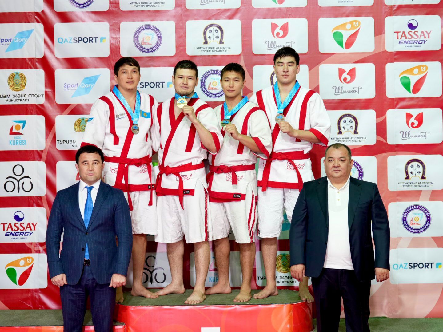 Жеңісіңізбен құттықтаймыз!