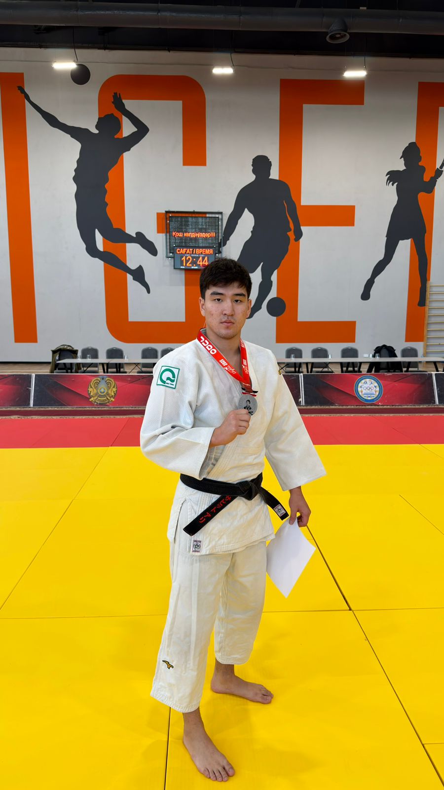 Жеңісіңізбен құттықтаймыз!