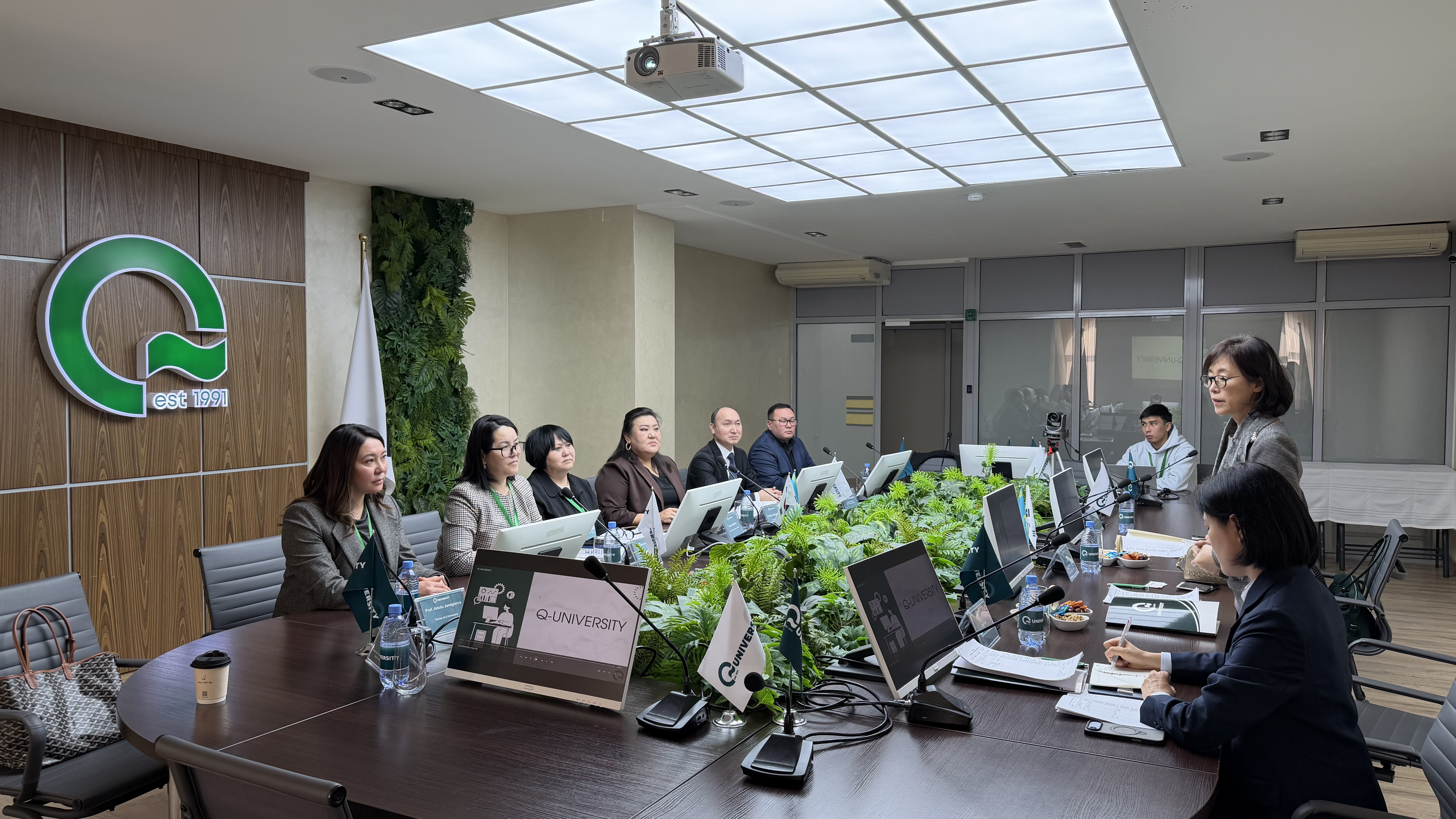 Q University және Seoul Cyber University: ынтымақтастық іс жүзінде