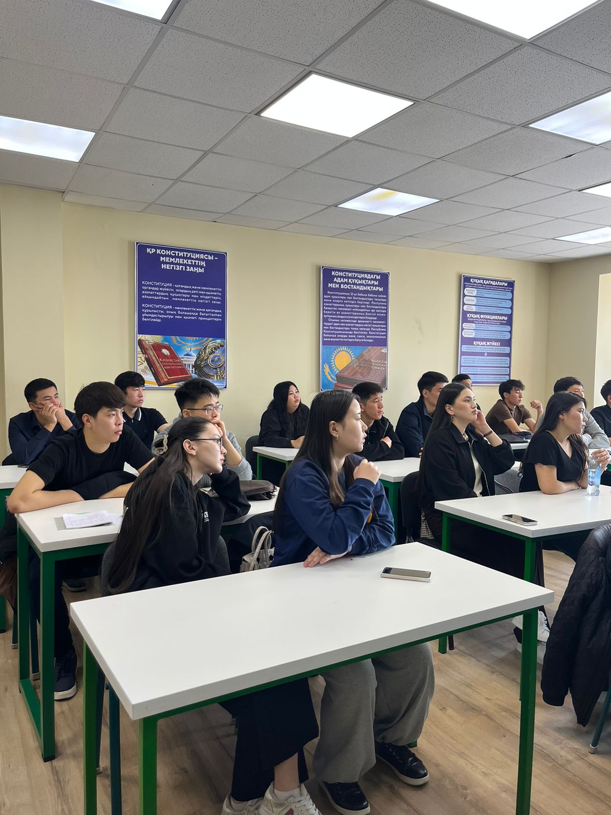 «Құқық» мамандығының студенттері мен кәмелетке толмаған сотталғандар арасында телемост