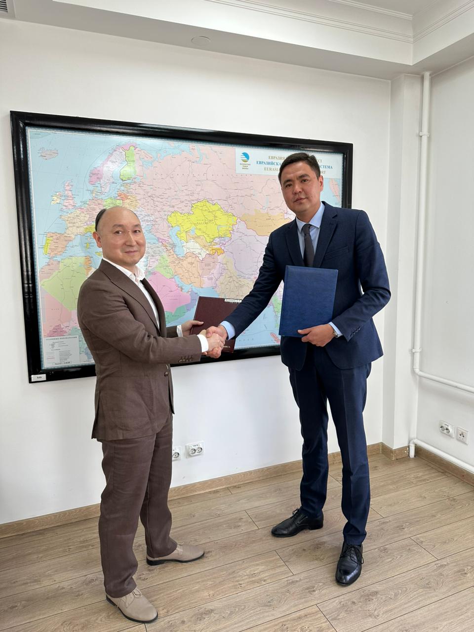 Q University мен «KTZ Express» АҚ «KTZE Южный» филиалы арасында ынтымақтастық туралы меморандумға қол қойылды