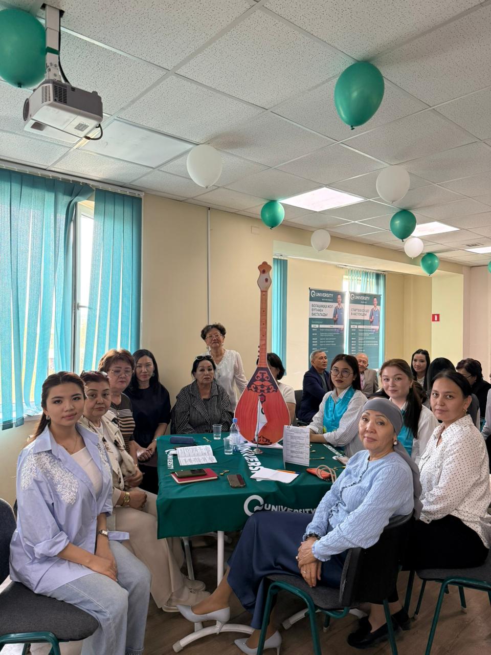 Q University-де Ғылым күніне орай шеберлік сағаттары мен тренинг өтті Ғылым күні аясында «Q» University»-де студенттер мен оқытушыларға арналған мазмұнды іс-шаралар ұйымдастырылды.